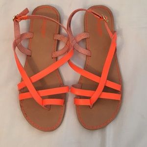 Vibrant orange 🧡 sandals